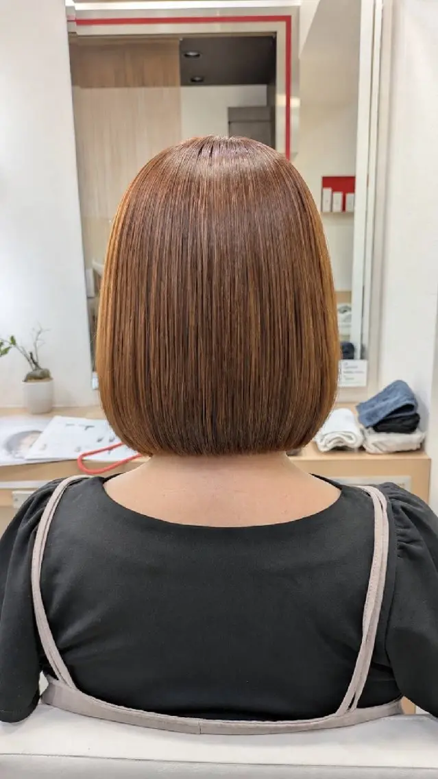 ミディアム ボブ カット ヘアカラー 斉藤 充哉のヘアスタイル