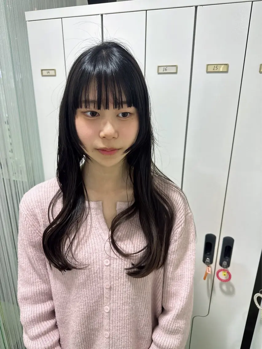 ロング 姫カット 木曜日空きあり‼️ 艶々カラー🩷のヘアスタイル