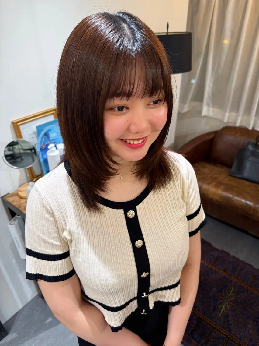 ミディアム 徳田 萌恵のヘアスタイル