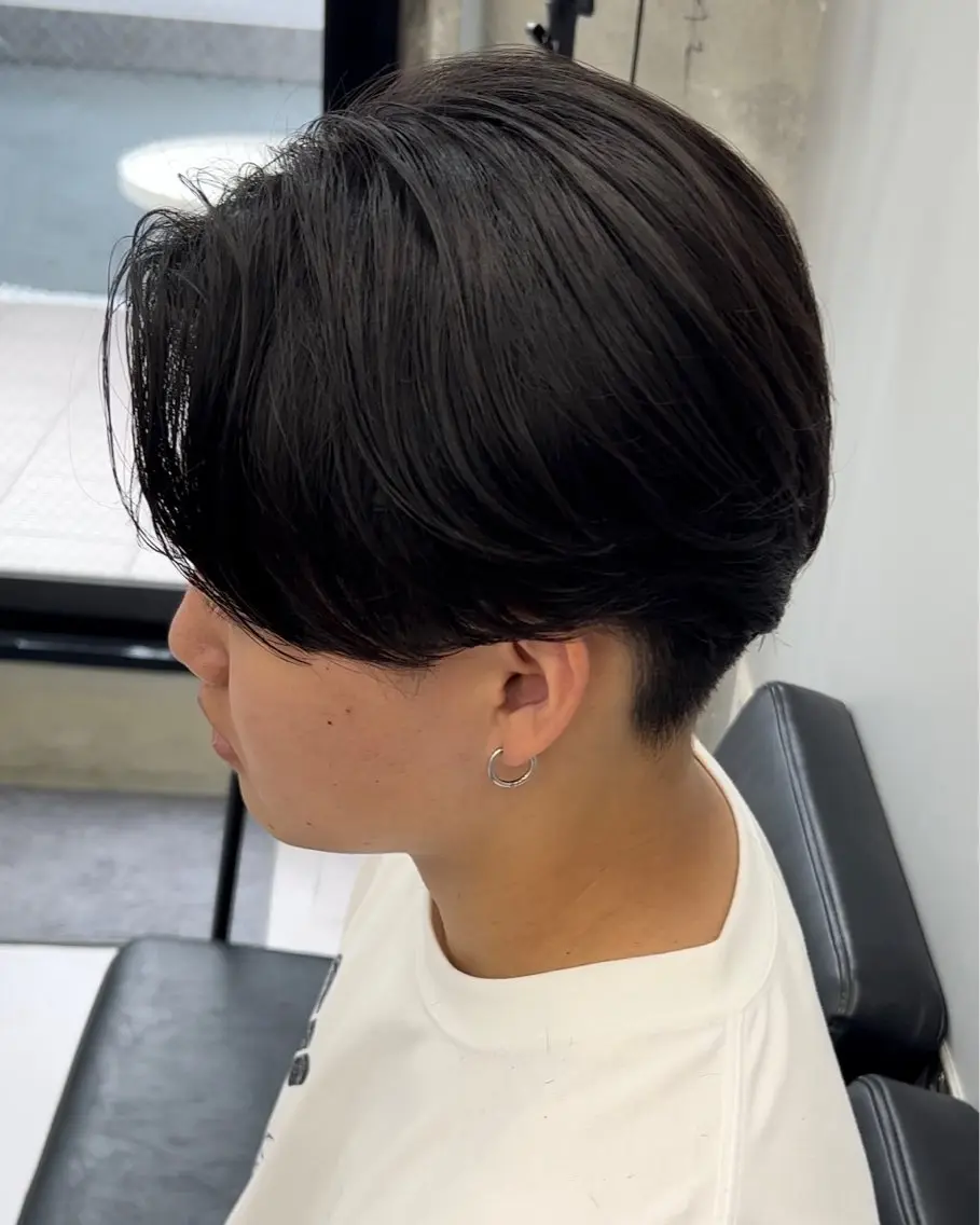 ショート パーマ 曲がる縮毛矯正 LIBER 岩名のヘアスタイル