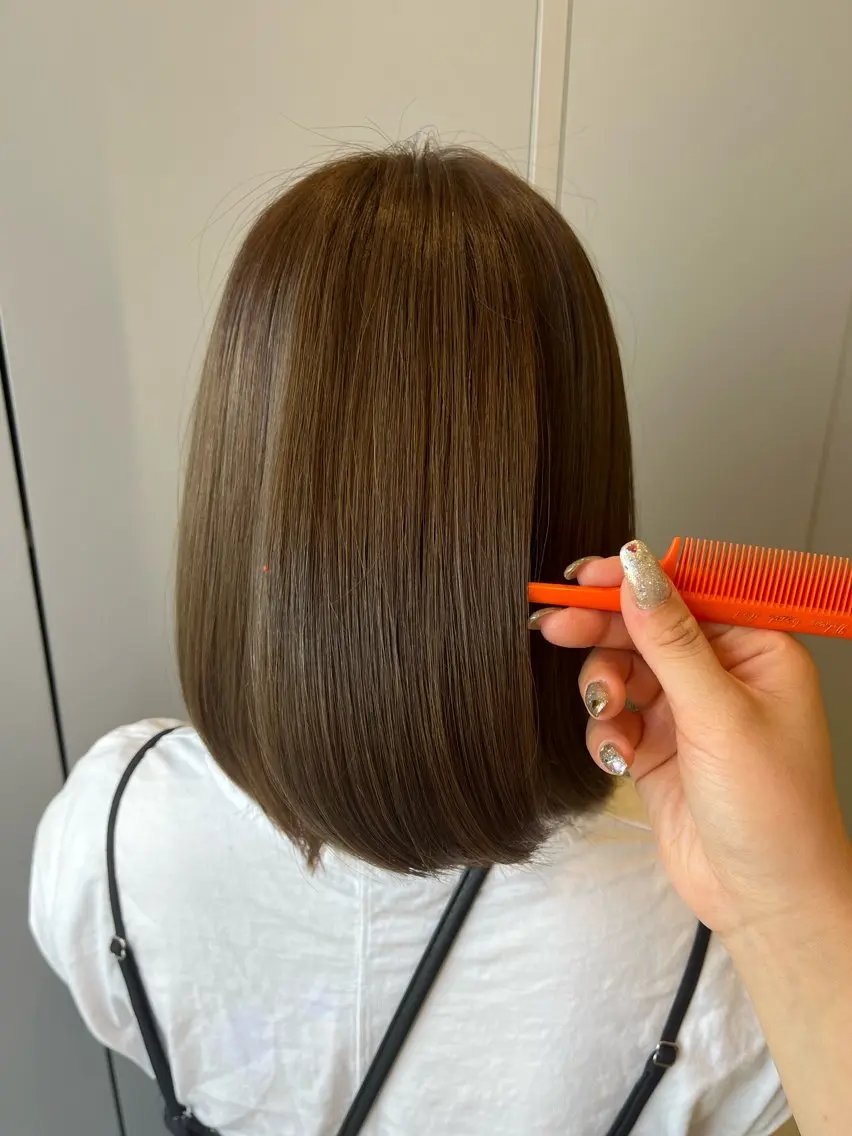 カラー グレージュ オリーブグレージュ オリーブグレー 福島 果音のヘアスタイル