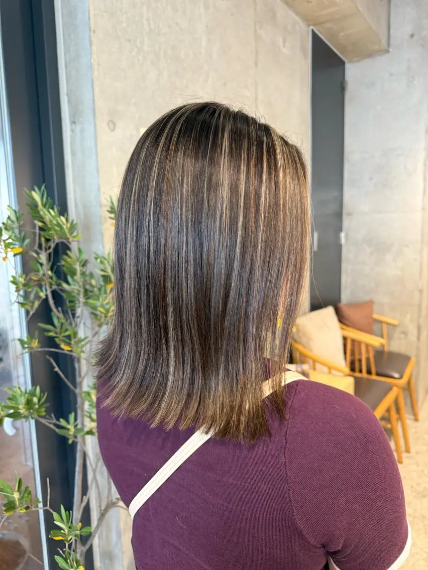ミディアム カラー ブリーチ ハイライトカラー ハイライト カット ヘアカラー 🌼透明感カラー ✳︎eri🌼のヘアスタイル