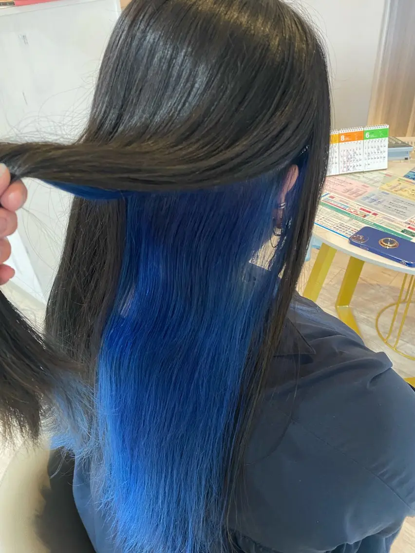 ロング かまだ しおりのヘアスタイル