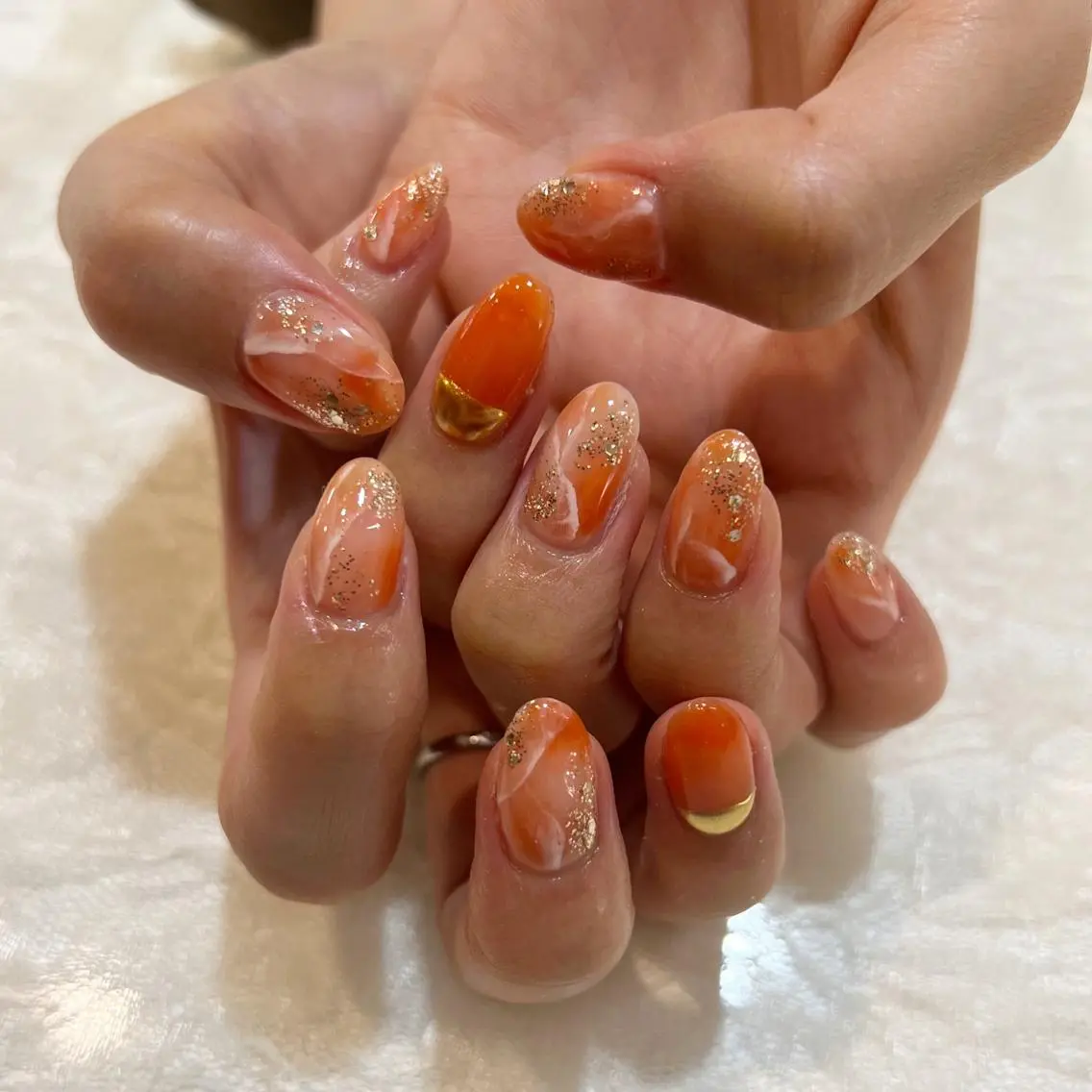 ネイル オレンジ nailist yuiのネイルデザイン