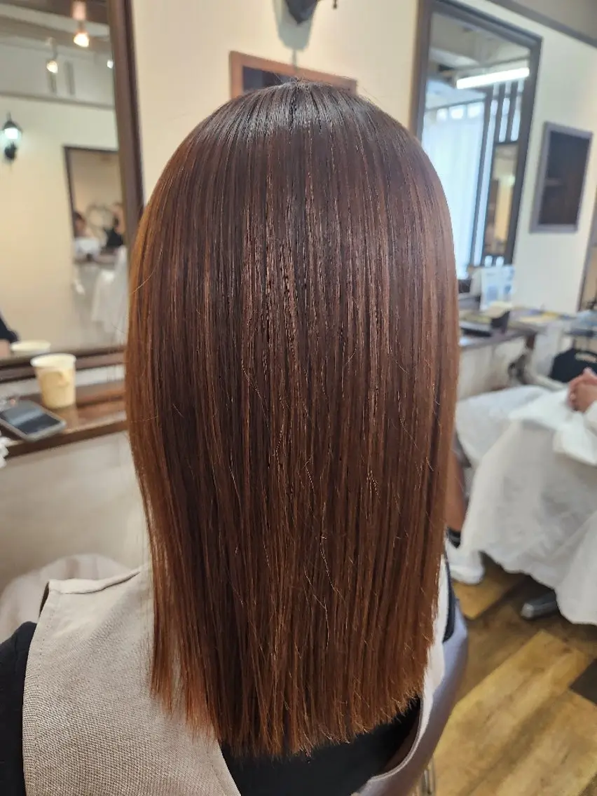 セミロング 髪質改善 酸性ストレート 龍 悠紀のヘアスタイル