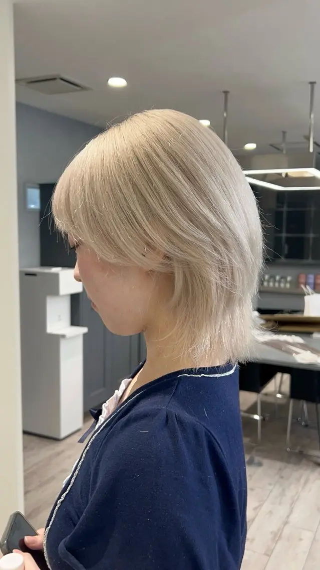 ショート ヘアカラー ハイトーン特化サロン 🍑momo🍑のヘアスタイル