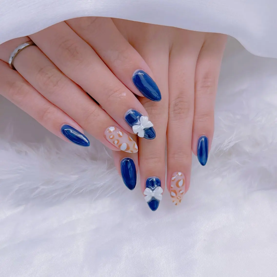 ネイル アニマル柄 ハンドネイル Romymoon nail帆南☾ ໋のネイルデザイン