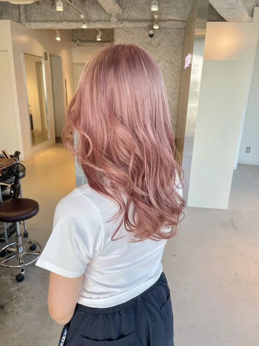 ミディアム カット ヘアカラー トリートメント ヘアセット 🎗副店長/井上 竜 ブリーチ指名No.1のヘアスタイル