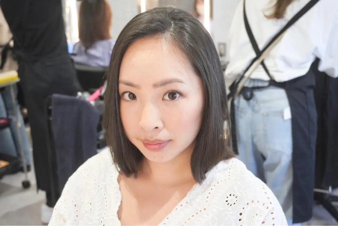 セミロング ミヤザキ ユタカのヘアスタイル