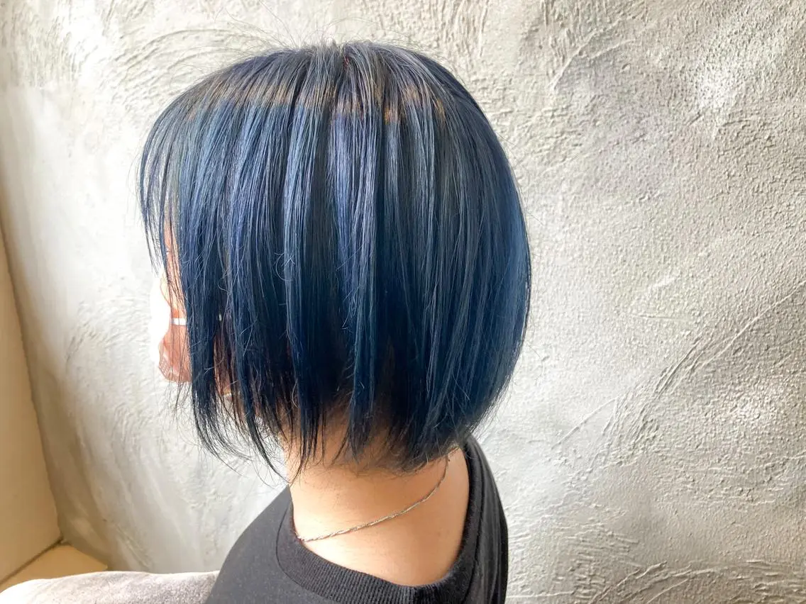 ショート カラー アッシュ ブリーチ ブルーカラー ブルーアッシュ ハイトーンカラー 縮毛矯正&髪質改善 ⭐️OGUのヘアスタイル