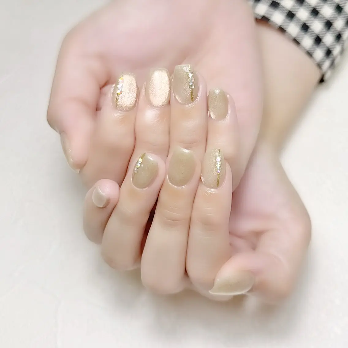 ネイル マグネットネイル オフィスネイル ワンカラーネイル 冬ネイル rouse nail RISATOのネイルデザイン