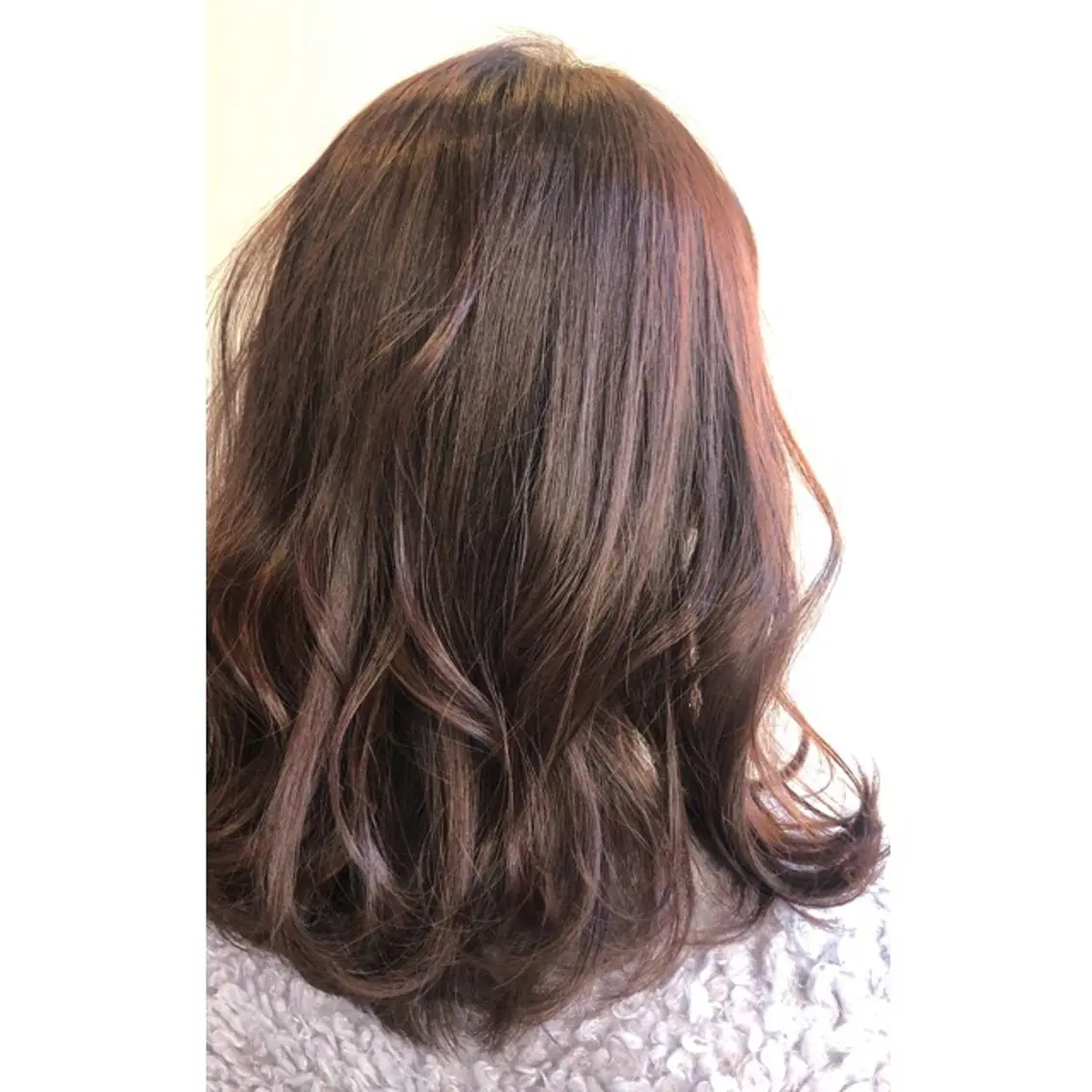 ミディアム カラー サワタ ミサのヘアスタイル