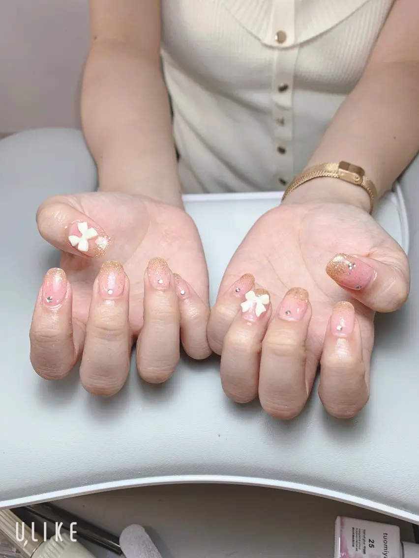 ネイル ハンドネイル T. Leeのネイルデザイン