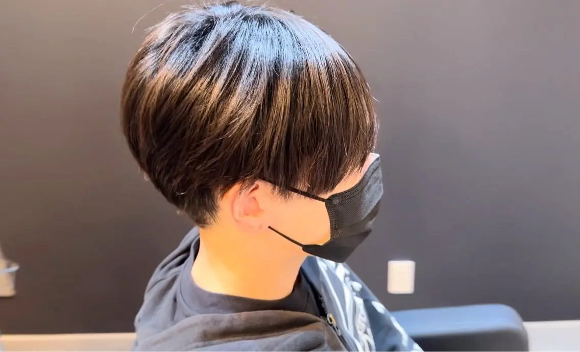 メンズ センターパート マッシュ シースルーマッシュ カット 内山 翔太のヘアスタイル