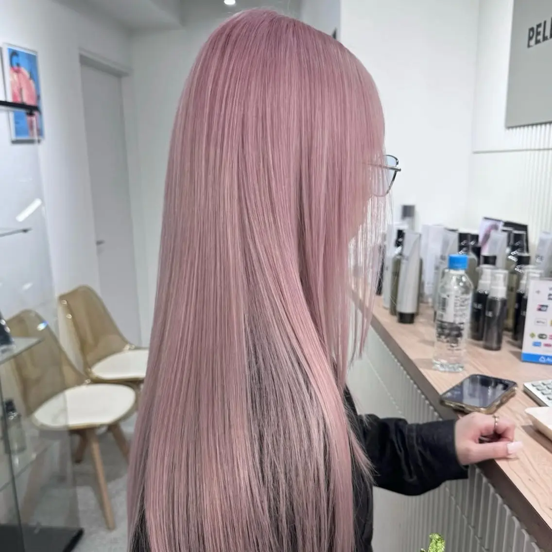 ロング カラー ハイトーンカラー ピンクカラー ロング PELE／ KOKOのヘアスタイル