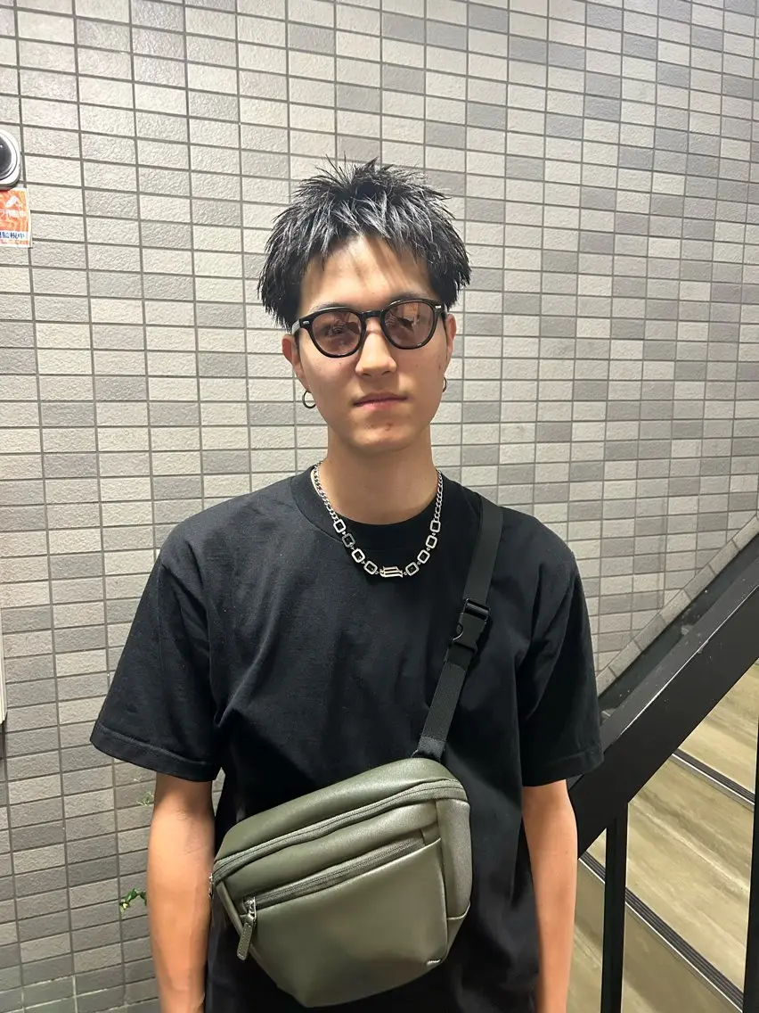 ショート パーマ メンズ メンズブリーチ メンズハイライト メンズインナーカラー メンズパーマ プードルパーマ カット 💈メンズ短髪特化 ✂︎伊藤大輝💈のヘアスタイル