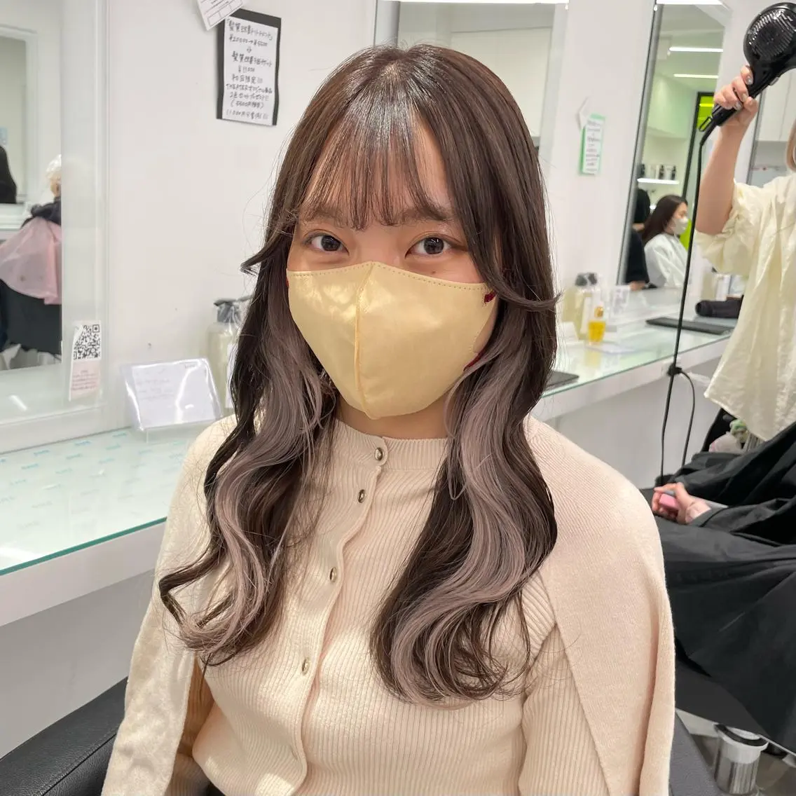 🧼1日1名限定🧼ブリーチ(1回)込インナーカラー🍒+オリジナルトリートメント🐝☁️+コテ巻き♡の写真
