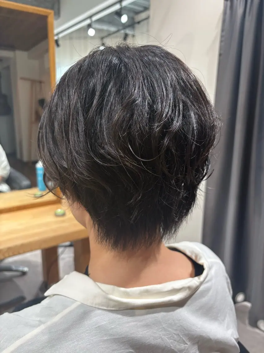 ショート パーマ カット パーマ aina / n.w.hのヘアスタイル