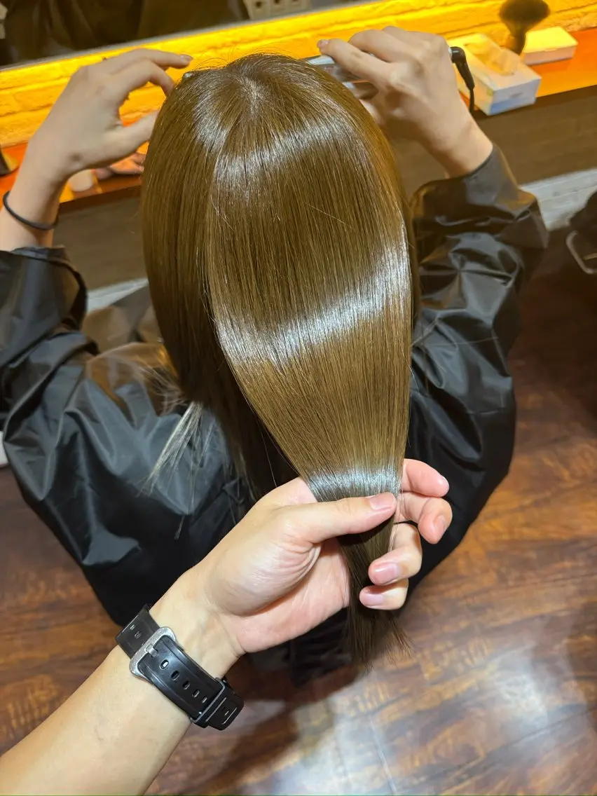 ロング 髪質改善 縮毛矯正 CoCooN TAKUMAのヘアスタイル