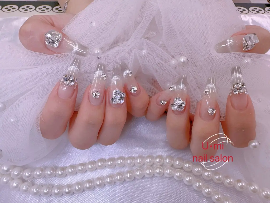 ネイル UMI ネイルサロン新宿🎀のネイルデザイン