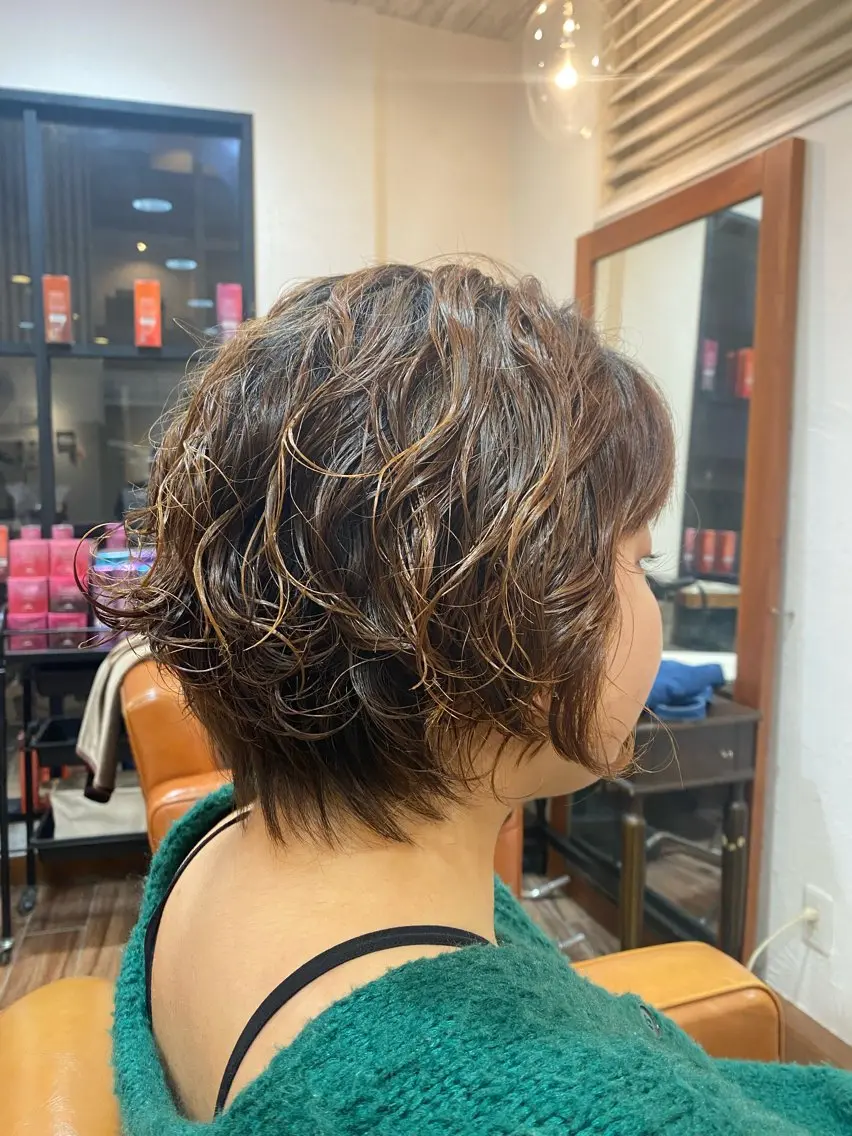 ショート カット パーマ トリートメント くびれショート・ボブ カットorパーマ特化のヘアスタイル
