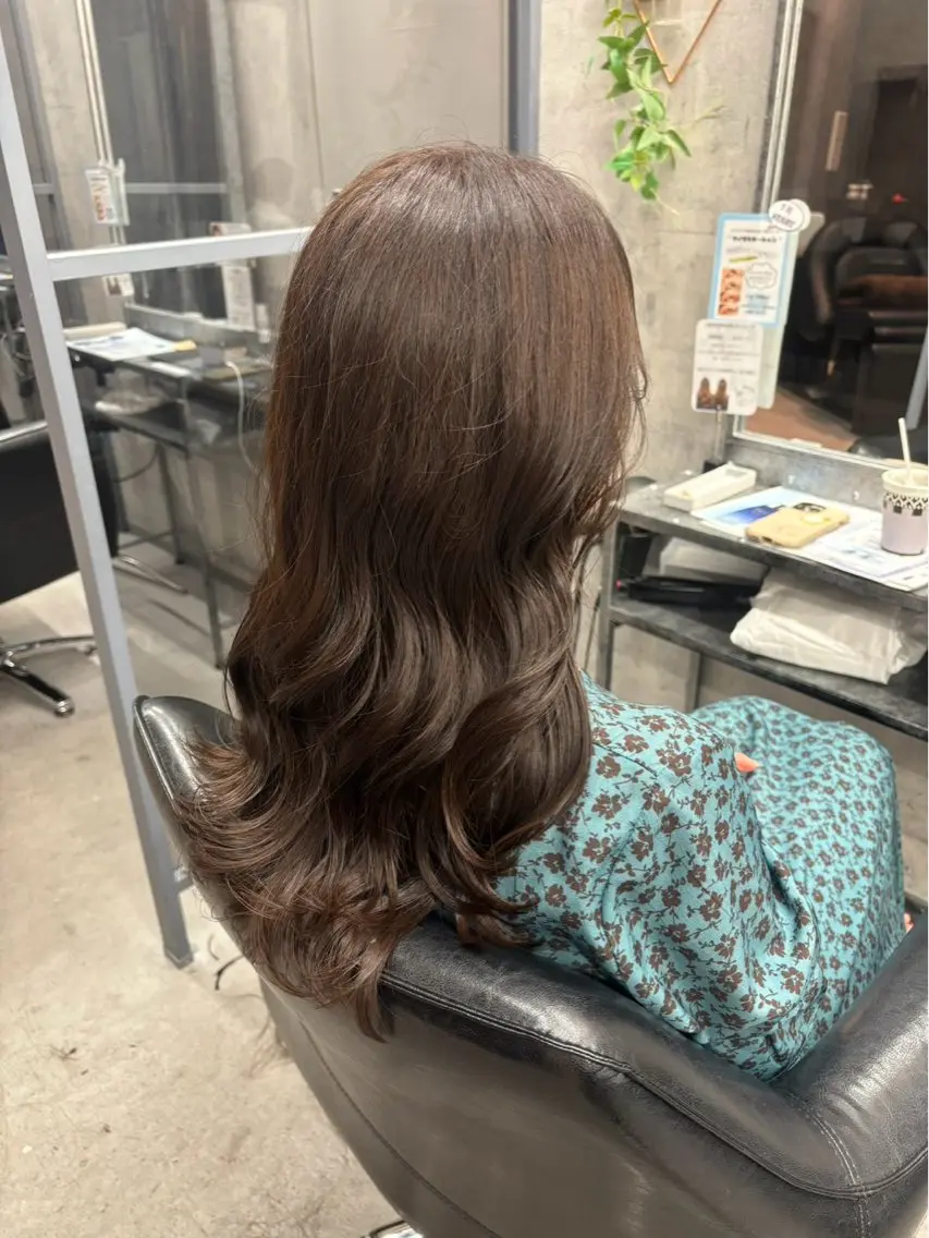 カラー 𝐀𝐑𝐈𝐒𝐀 🎀‎🤍銀座美容室のヘアスタイル
