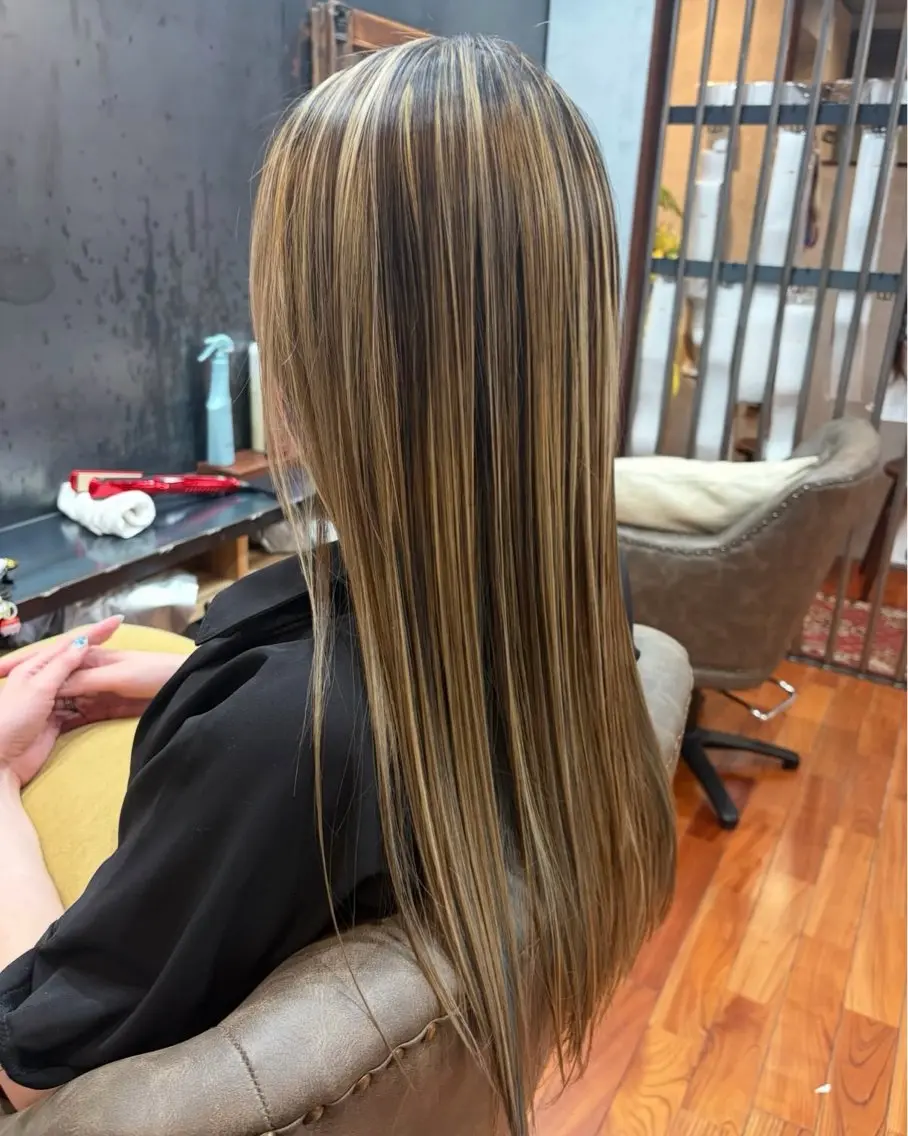 ロング カラー ヘアアレンジ ハイライトカラー ハイライト 烏山 達也のヘアスタイル