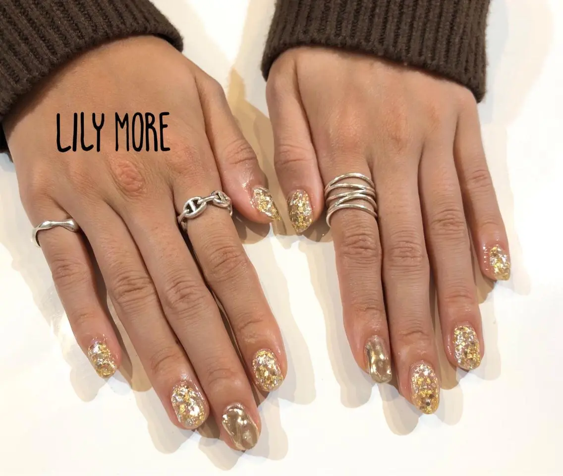 ネイル ゴールド ミラーネイル Lily closetのネイルデザイン
