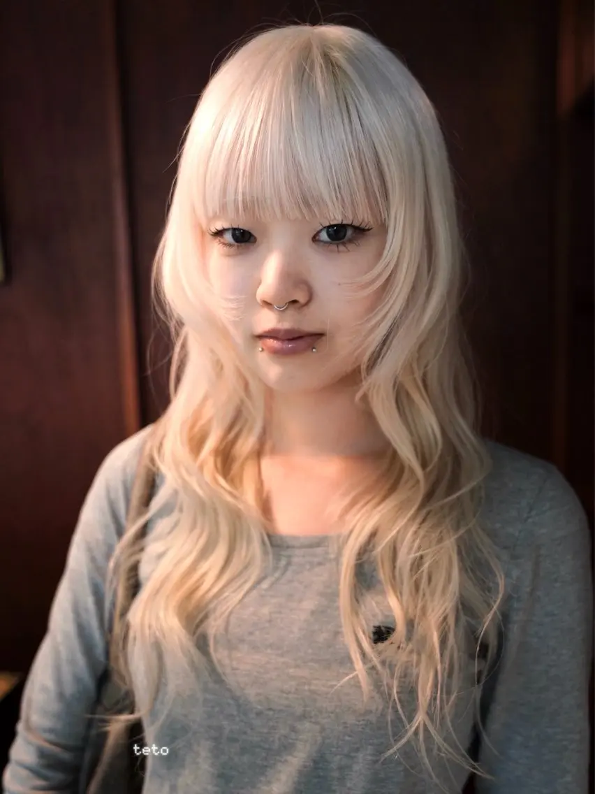 ロング カラー ブリーチ ブロンド 透明感カラー デザインカラー ハイトーンカラー カット ヘアカラー トリートメント Kaito🐶 /デザイン/レイヤーのヘアスタイル