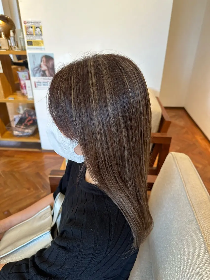 セミロング カラー ハイライトカラー ハイライト カット ヘアカラー 鈴木 優斗のヘアスタイル