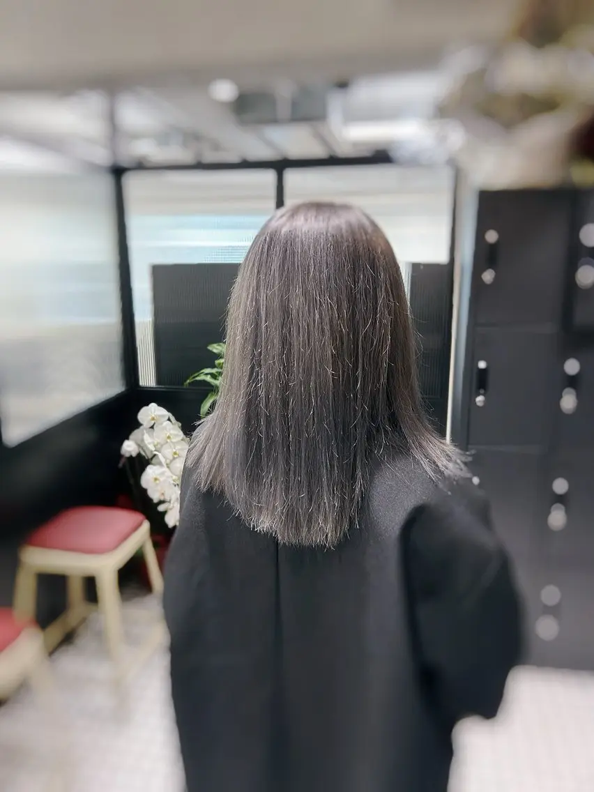セミロング カラー 韓国/トレンド レイヤー【101】のヘアスタイル