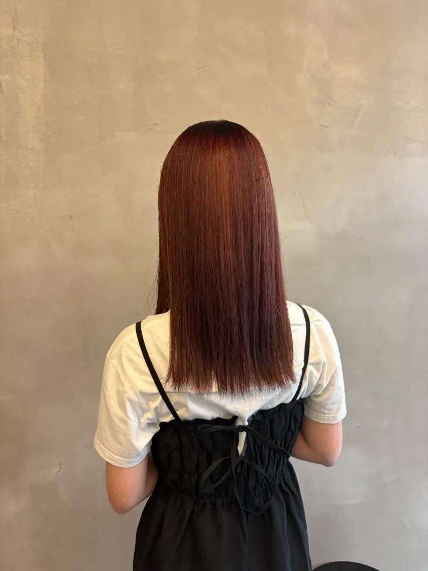 ロング 縮毛矯正 岡本 海愛のヘアスタイル