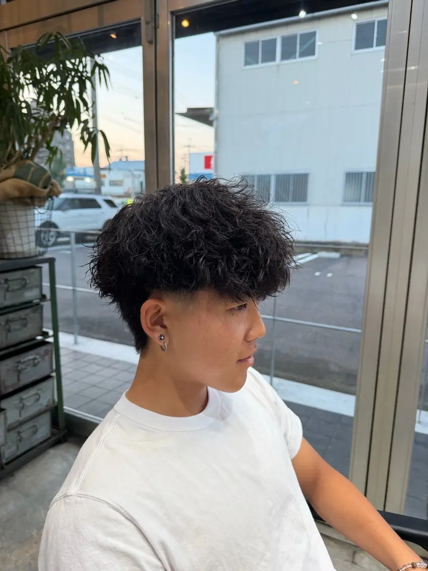 パーマ メンズ フェードカット マレットヘア カット パーマ 都築 愛翔のヘアスタイル