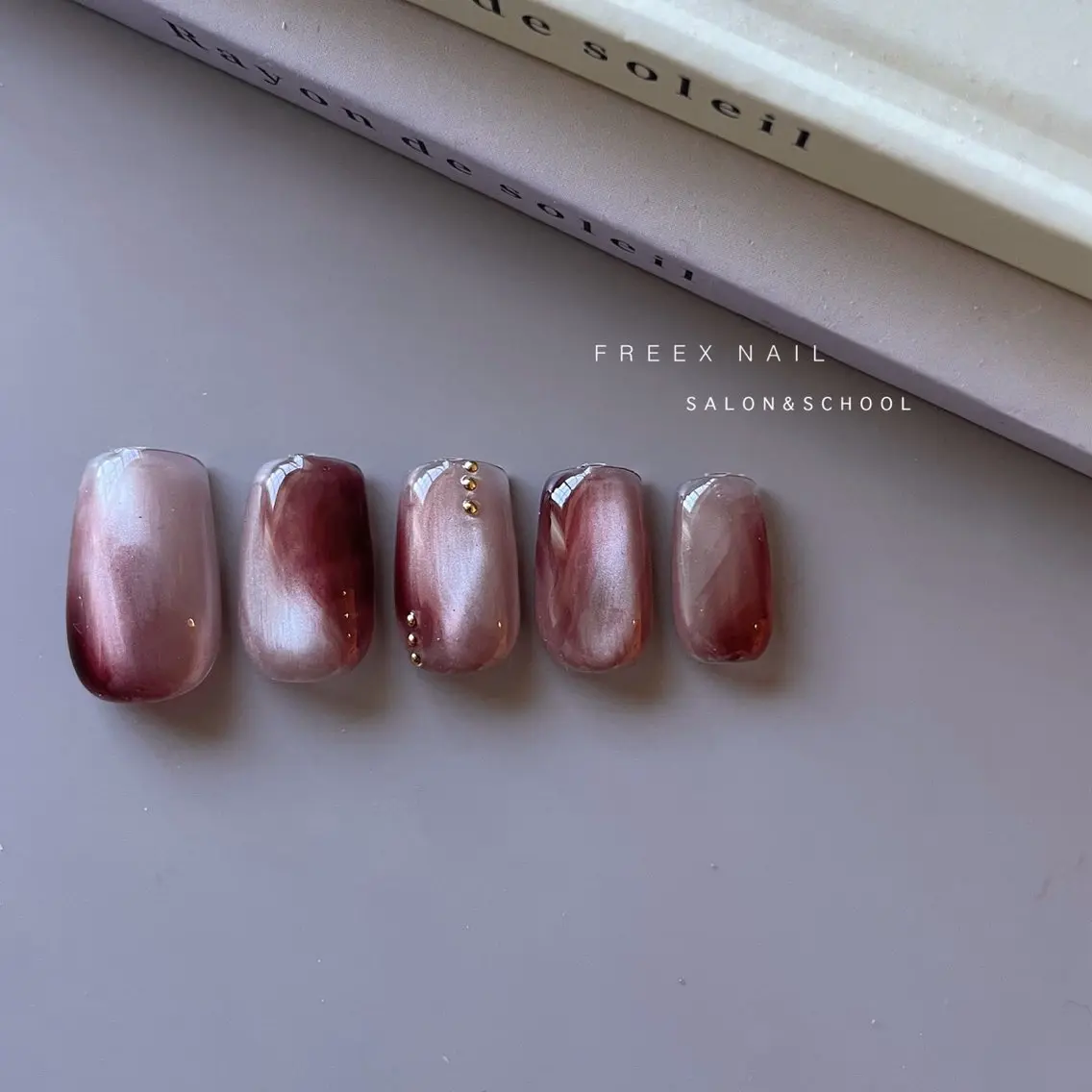 ネイル マグネットネイル ハンドネイル ハンドケア freex nail /ニュアンス/個性派のネイルデザイン