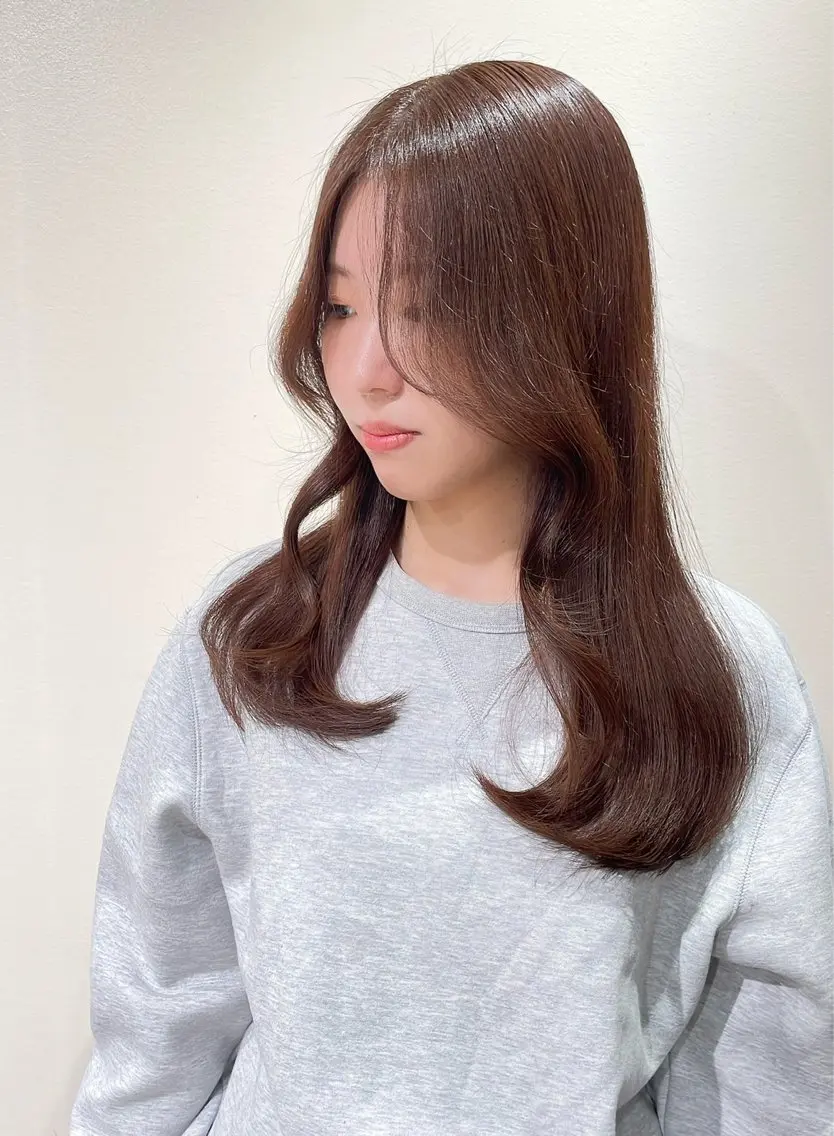 セミロング カラー くびれヘア レイヤーカット カット ヘアカラー トリートメント ヘッドスパ 🦋美髪/エクステ 🦋アベイクミのヘアスタイル