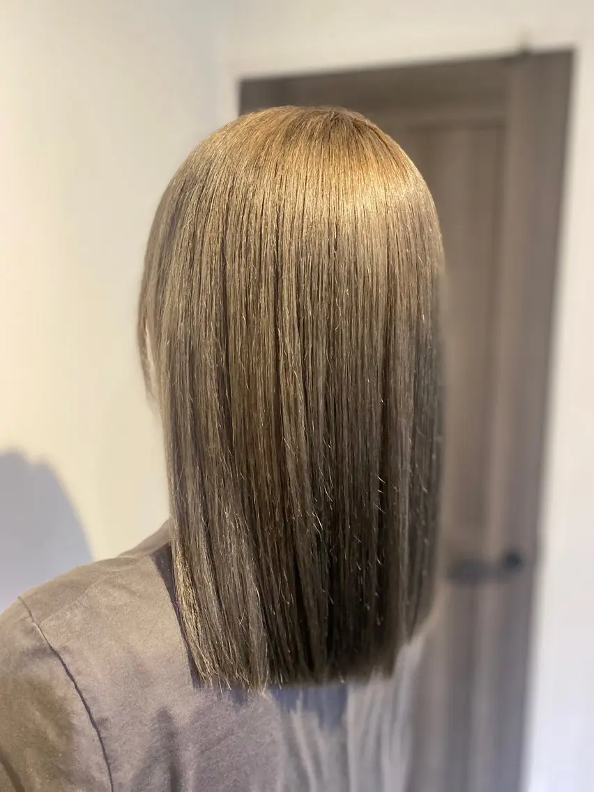 セミロング ヘアカラー 💠𝚈 𝚄 𝙸 💠のヘアスタイル