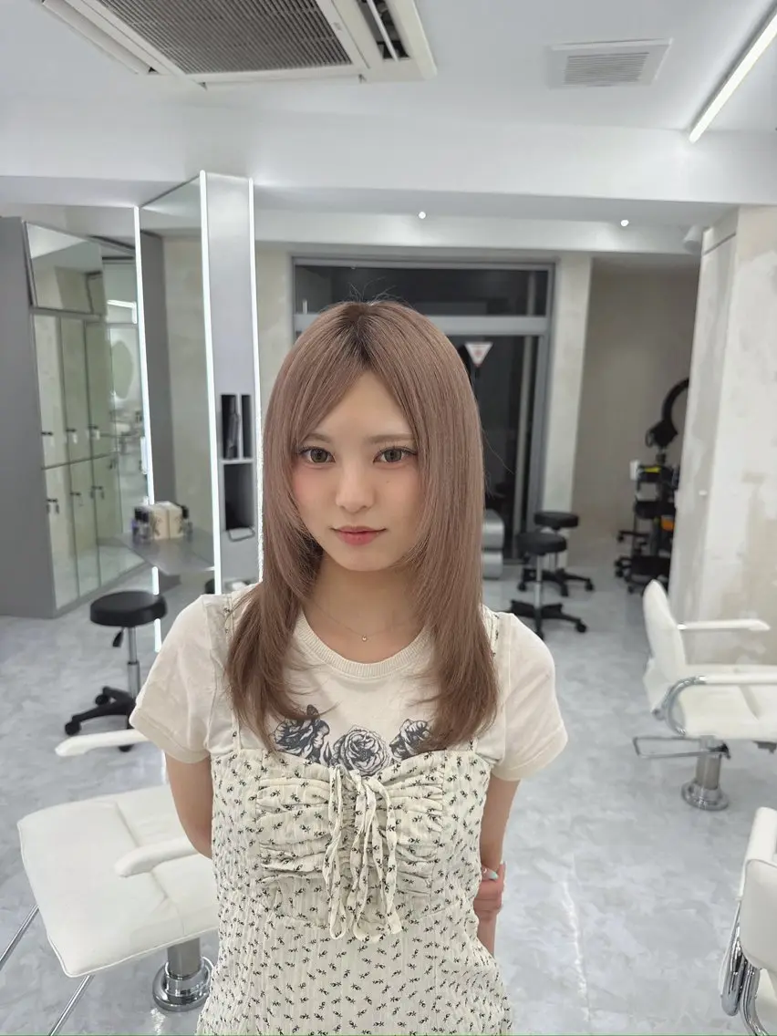 セミロング カラー アッシュ ベージュカラー ブリーチ ケアブリーチ ダブルカラー ヘアカラー トリートメント 透明感カラー 💋🩷りなのヘアスタイル