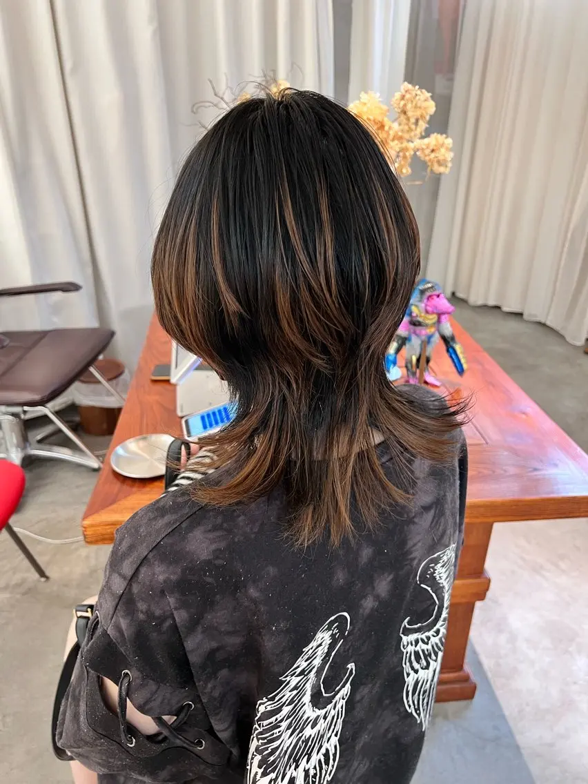 ミディアム カット 圧倒的デザイン力 店長🎨RENAのヘアスタイル