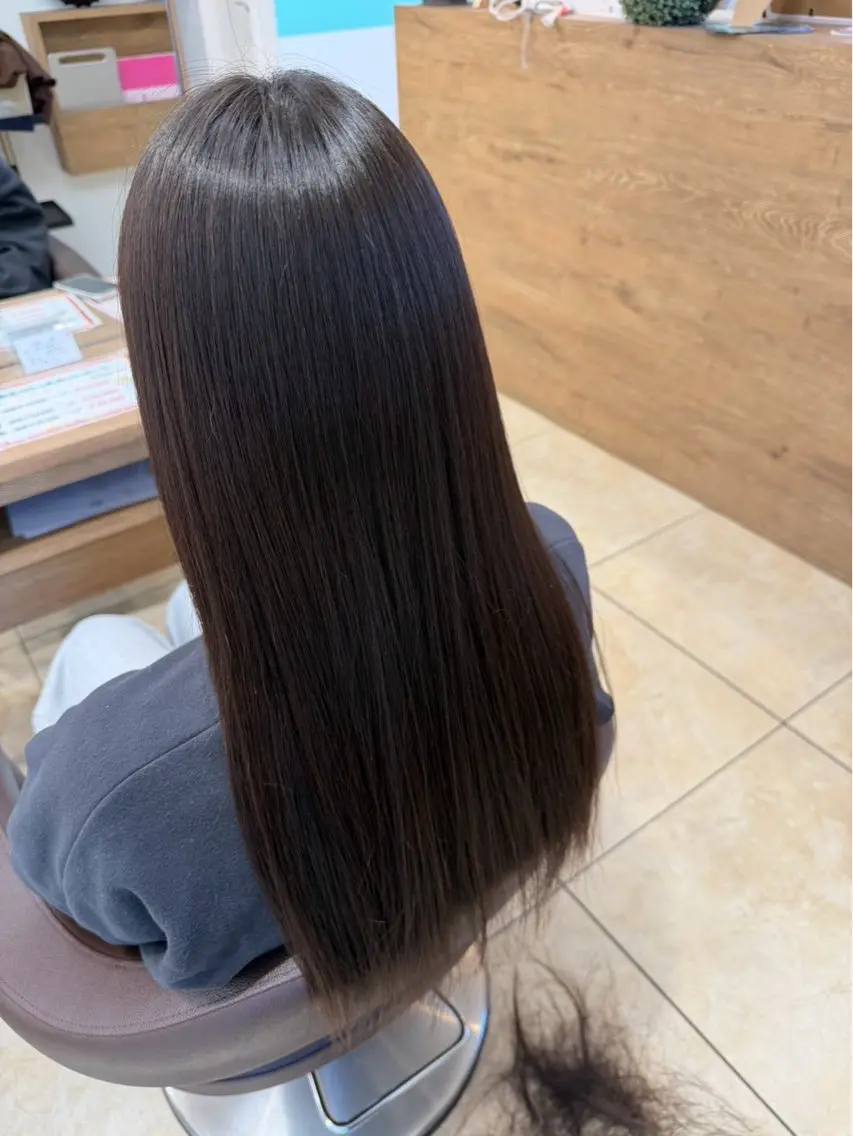 ロング ヘアカラー カミハラ アヤトのヘアスタイル