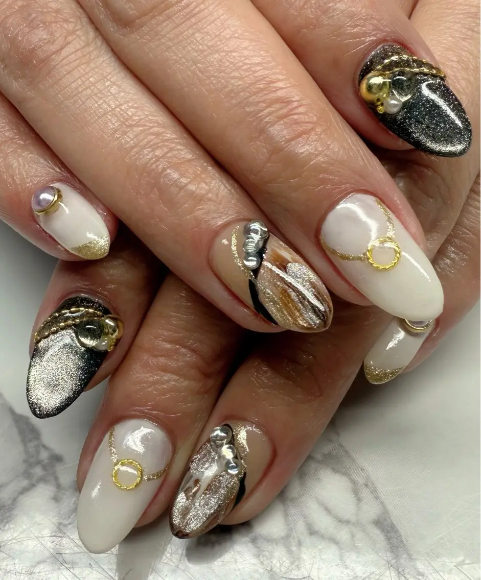 ネイル アートネイル チークネイル フレンチネイル キラキラネイル ラメ(グリッター) Mai’s nailのネイルデザイン