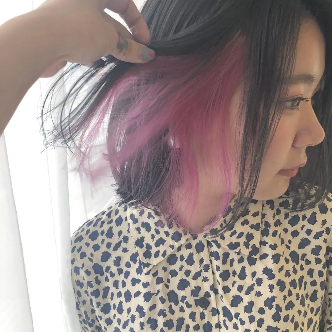 ミディアム カラー ブリーチ インナーカラー ORIKA 美容室のヘアスタイル