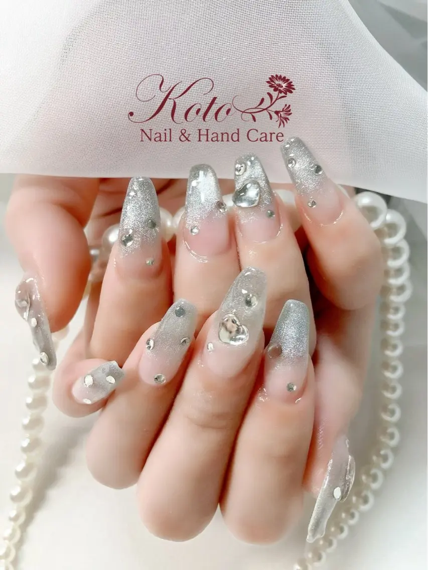 ネイル 長さ出し ジェルネイル マグネットネイル 持ち込み ニュアンスネイル ハンドネイル Nail Salon KOTOのネイルデザイン