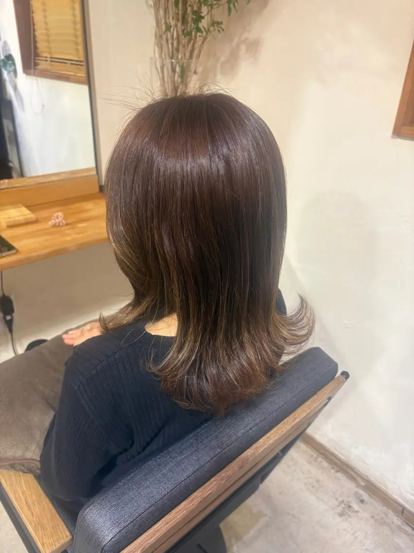 ミディアム カラー 木崎 優来のヘアスタイル