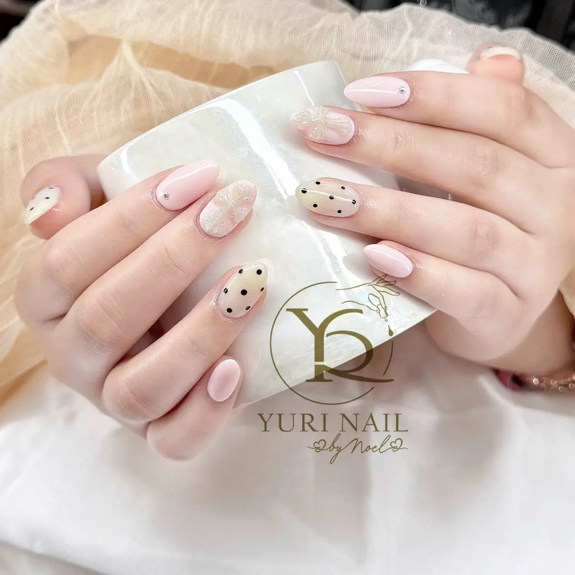 ネイル チークネイル フットネイル フレンチネイル グラデーション キラキラネイル ハンドネイル フットネイル ハンドケア YURI Nail Funabashiのネイルデザイン