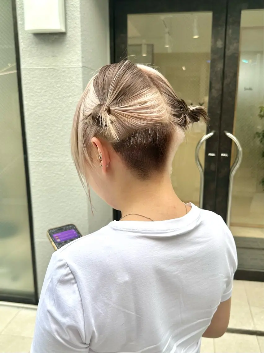 ショート カラー ササキカズマ〻透明感 〻色落ち〻赤み消しのヘアスタイル