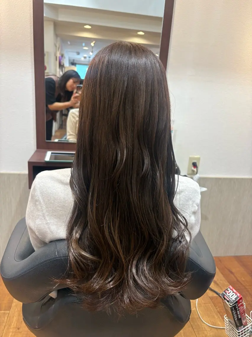 ロング MOLLA ✂️辻桃加のヘアスタイル