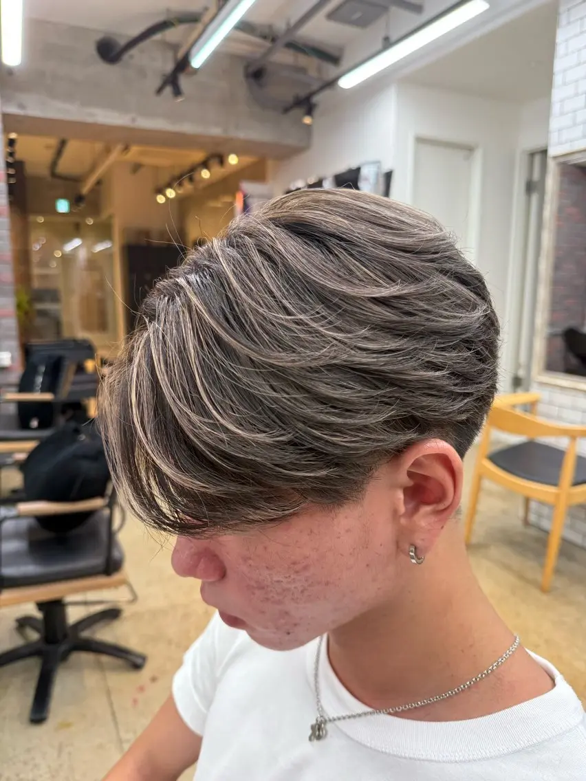 ショート カラー メンズ カット ヘアカラー 吉川 慶斗のヘアスタイル
