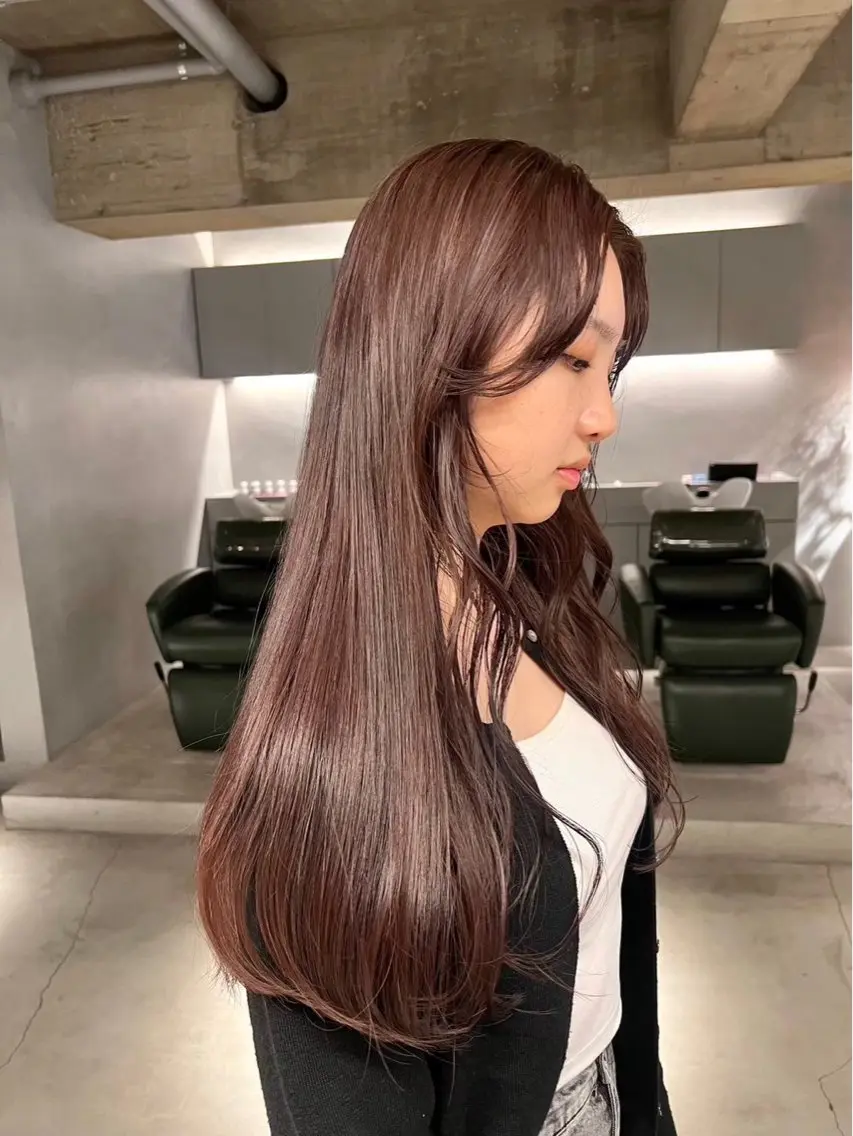ミディアム カット ヘアカラー トリートメント 花木 理乃のヘアスタイル