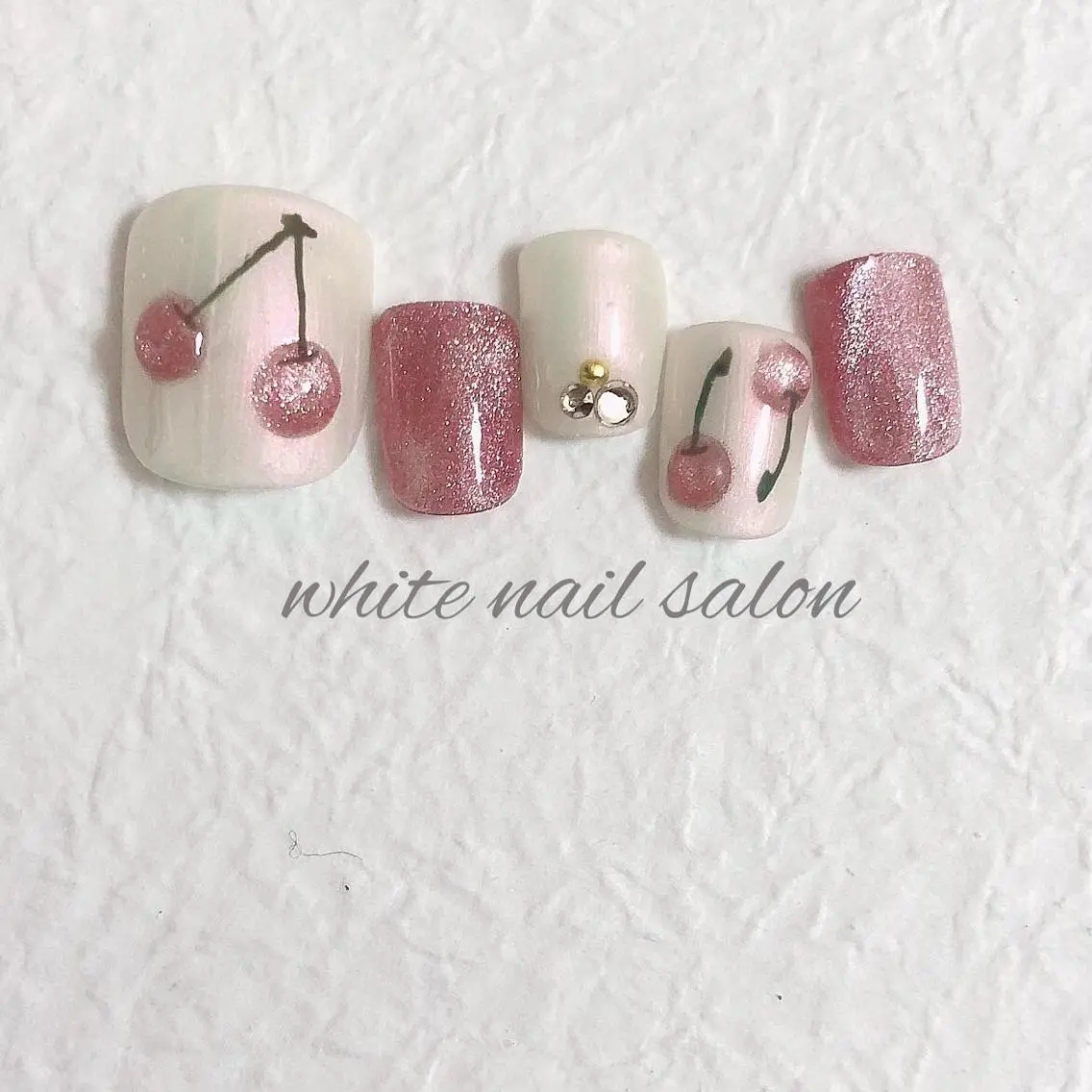ネイル ジェルネイル ハードジェル 持ち込み ソフトジェル フットネイル white nail salonのネイルデザイン