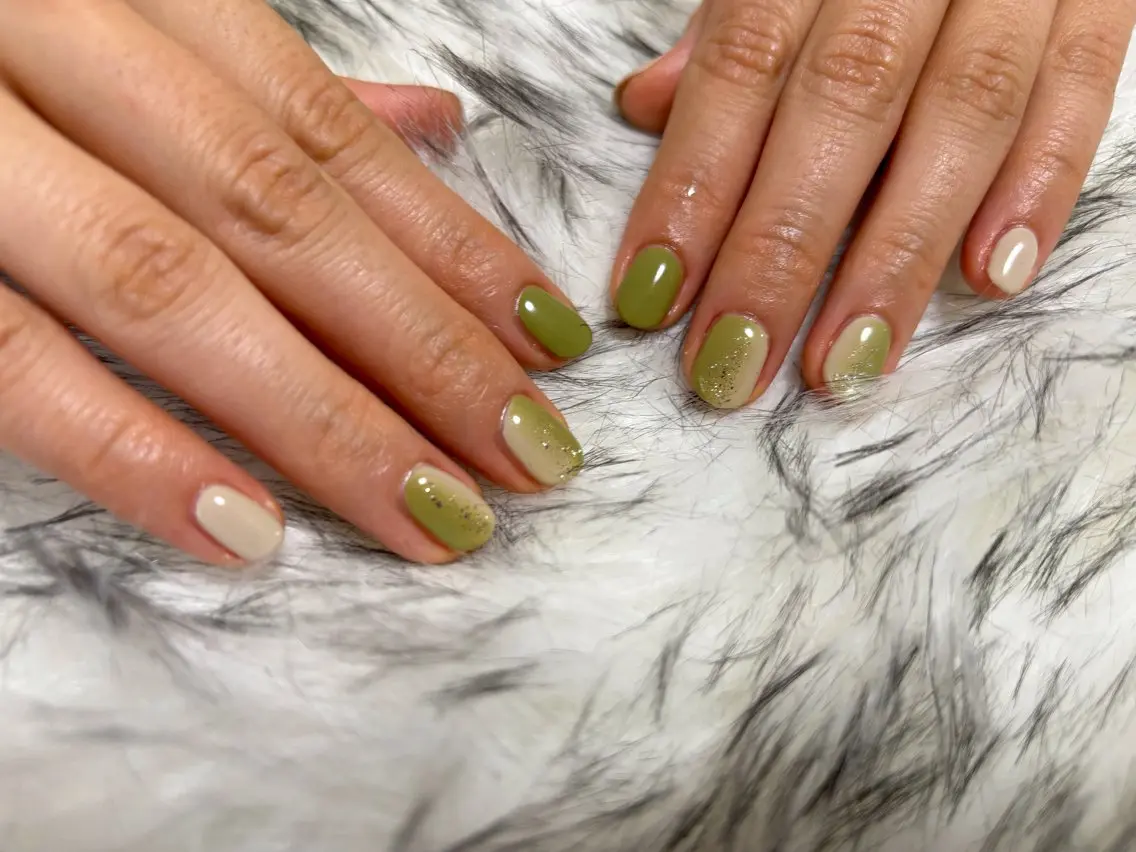 ネイル オーロラネイル フットネイル フレンチネイル ジェルネイル 韓国ネイル ハンドネイル kiki nail &brow二子玉川のネイルデザイン